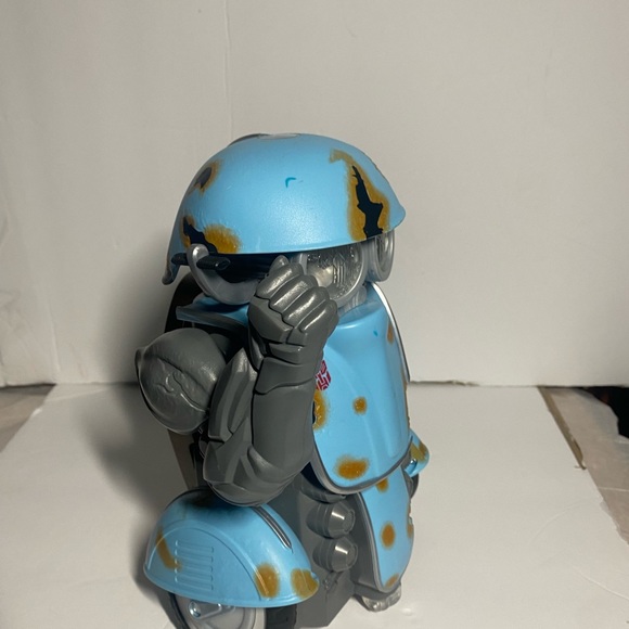 Transformers Sqweeks Robot - Picture 9 of 11
